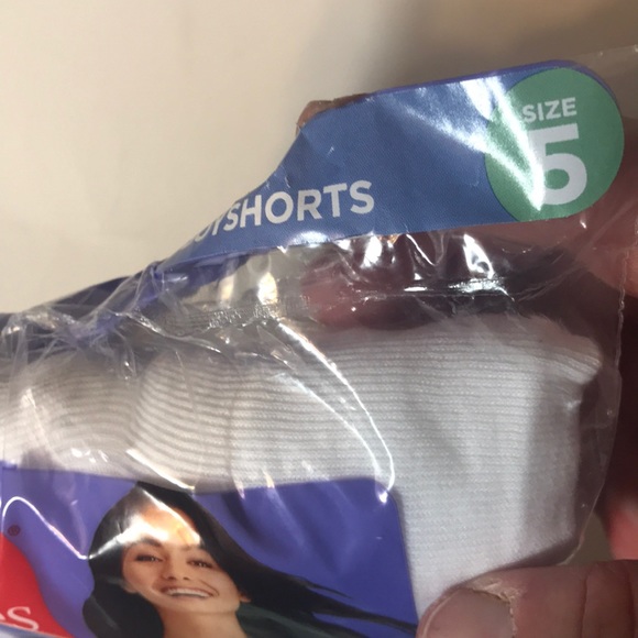 6 Hanes Boyshorts Undies 5/Small - Picture 3 of 5